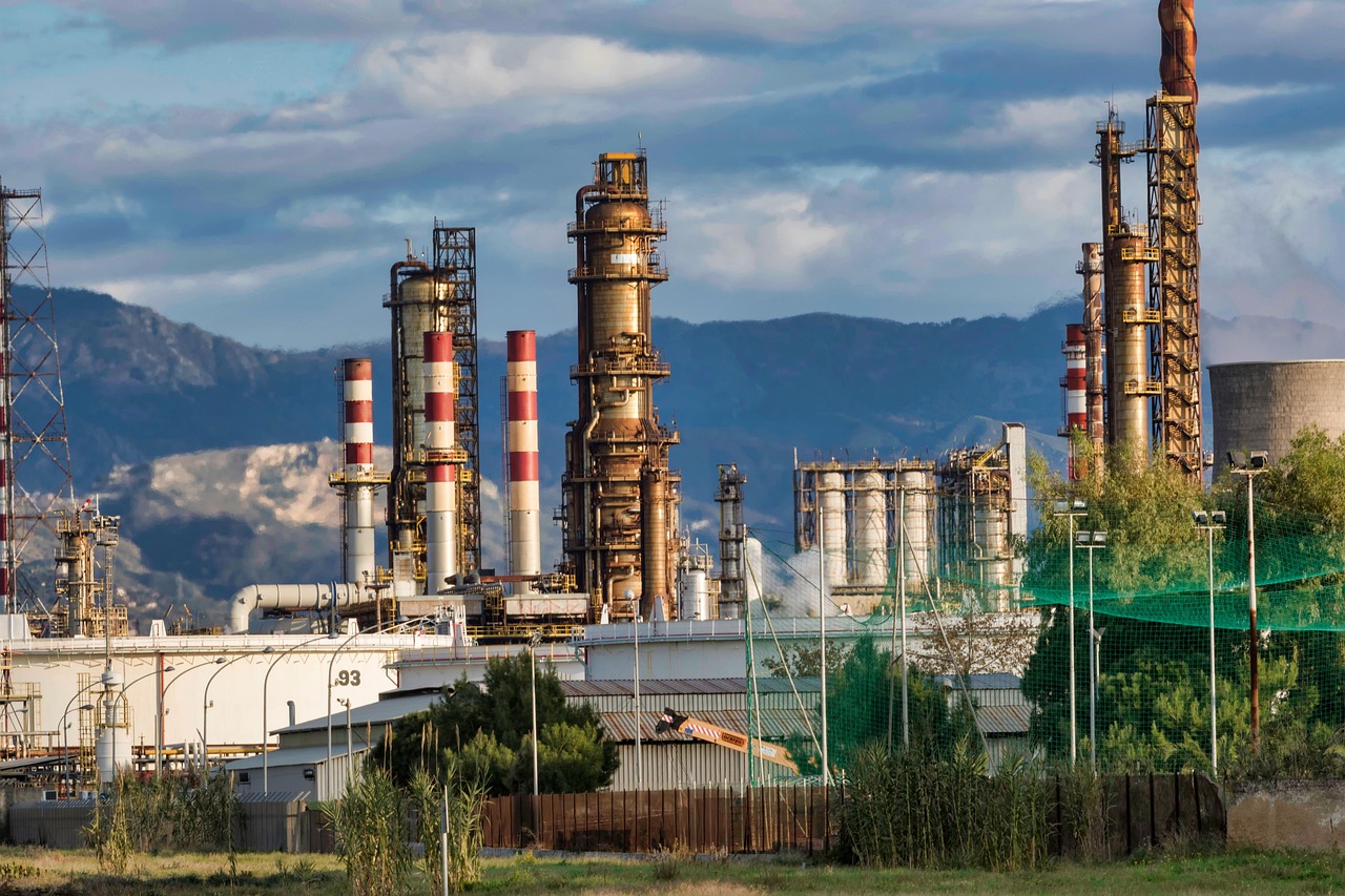 Petroleum Association of Japan announces refiners have secured sufficient crude supplies through November